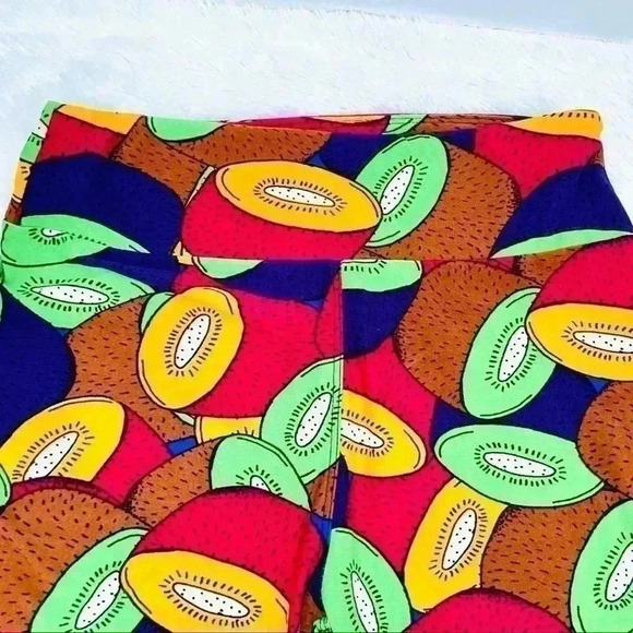 LULAROE High Waisted “Kiwi” Soft Skinny Leggings - Picture 6 of 12